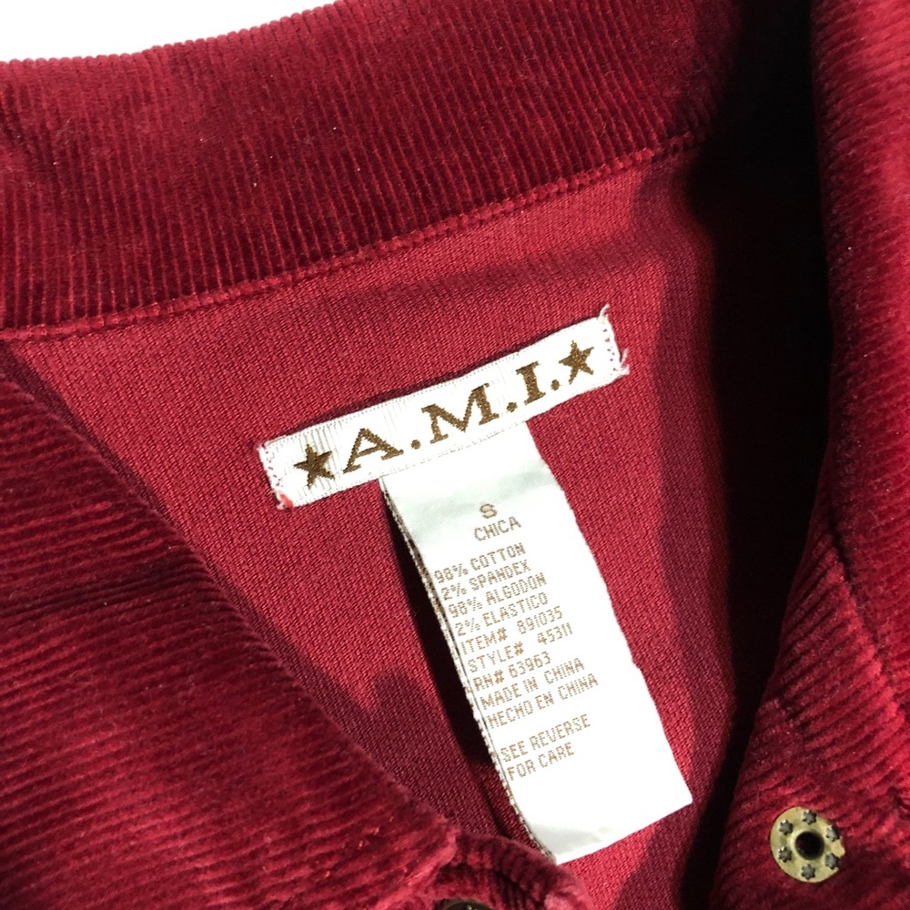 Red Jacket. - Picture 3 of 3